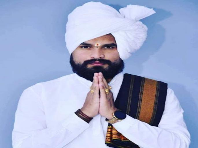 Manohar Mama Bhosale and three others charged in Baramati; Kans cheated Rs 2.5 lakh by claiming that he cures patients | कॅन्सर रुग्णाला बरं करतो सांगून अडीच लाखांची फसवणूक, बारामतीत मनोहरमामा भोसलेसह तिघांवर गुन्हा दाखल