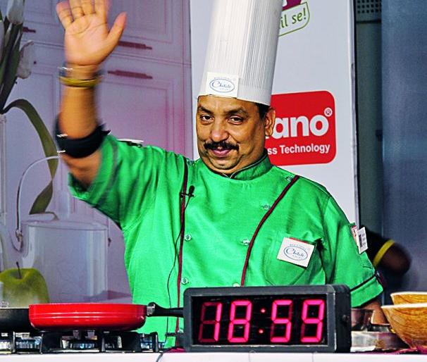 3,000kg of khichadi world record on Sunday | रविवारी तीन हजार किलो खिचडीचा विश्वविक्रम 3,000kg of khichadi world record on Sunday | रविवारी तीन हजार किलो खिचडीचा विश्वविक्रम