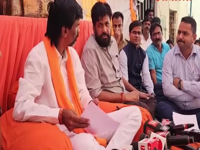 mla bacchu kadu and mangesh chivate working honestly for maratha reservation says manoj jarange patil | ते बिचारे मराठा आरक्षणासाठी प्रामाणिकपणे पळतायत; बच्चू कडू-मंगेश चिवटेंबाबत जरांगेंची प्रतिक्रिया mla bacchu kadu and mangesh chivate working honestly for maratha reservation says manoj jarange patil | ते बिचारे मराठा आरक्षणासाठी प्रामाणिकपणे पळतायत; बच्चू कडू-मंगेश चिवटेंबाबत जरांगेंची प्रतिक्रिया