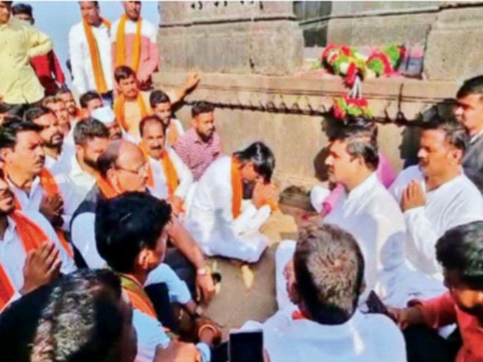 Maratha Reservation: ''Make a law about friends; "Implement it immediately, otherwise fast again from February 10." | "सगेसोयऱ्यांबाबत कायदा करा; तातडीने अंमलबजावणी करा, अन्यथा १० फेब्रुवारीपासून पुन्हा उपोषण" Maratha Reservation: ''Make a law about friends; "Implement it immediately, otherwise fast again from February 10." | "सगेसोयऱ्यांबाबत कायदा करा; तातडीने अंमलबजावणी करा, अन्यथा १० फेब्रुवारीपासून पुन्हा उपोषण"