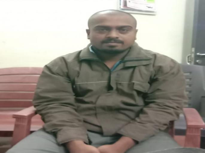Parth pawar's driver was kidnapping by unknown person | पार्थ पवार यांच्या चालकाचे अपहरण करून दिले बेशुद्धावस्थेत सोडून Parth pawar's driver was kidnapping by unknown person | पार्थ पवार यांच्या चालकाचे अपहरण करून दिले बेशुद्धावस्थेत सोडून