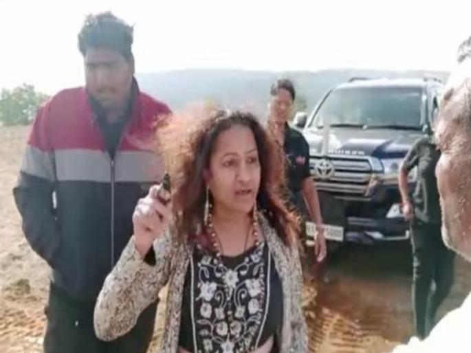 Firearms license of dismissed IAS Pooja Khedkar's mother Manorama cancelled; Police Commissioner orders | शस्त्राचा गैरवापर होण्याची शक्यता; पूजा खेडकरच्या आईचा शस्त्र परवाना रद्द, पोलीस आयुक्तांचे आदेश Firearms license of dismissed IAS Pooja Khedkar's mother Manorama cancelled; Police Commissioner orders | शस्त्राचा गैरवापर होण्याची शक्यता; पूजा खेडकरच्या आईचा शस्त्र परवाना रद्द, पोलीस आयुक्तांचे आदेश