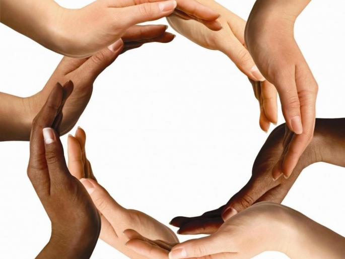 'Let's help each other, just keep going' | ‘एकमेका सहाय्य करू, अवघे धरू सुपंथ’ 'Let's help each other, just keep going' | ‘एकमेका सहाय्य करू, अवघे धरू सुपंथ’