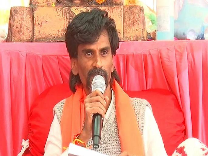 Let me arrest, millions of people will appear on the streets; Manoj Jarange Patil warning to the government | मला अटक करू द्या, कोट्यवधी लोक रस्त्यावर दिसतील; मनोज जरांगेंचा सरकारला इशारा Let me arrest, millions of people will appear on the streets; Manoj Jarange Patil warning to the government | मला अटक करू द्या, कोट्यवधी लोक रस्त्यावर दिसतील; मनोज जरांगेंचा सरकारला इशारा