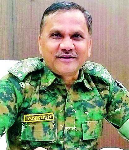 'Aggrieved tribals will end Naxalism' | ‘पीडित आदिवासीच नक्षलवाद संपवतील’