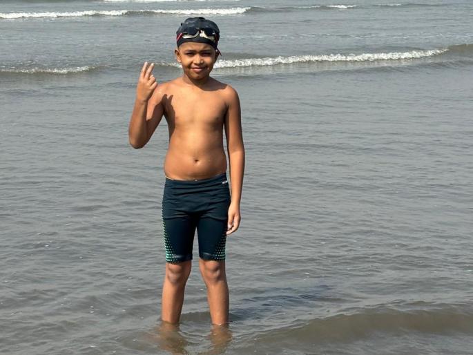 nine year old swimmer to pay unique tribute to dr ambedkar | नऊ वर्षांचा जलतरणपटू देणार डॉ. आंबेडकरांना अनोखी मानवंदना; अटल सेतूपासून सागरात पोहणार nine year old swimmer to pay unique tribute to dr ambedkar | नऊ वर्षांचा जलतरणपटू देणार डॉ. आंबेडकरांना अनोखी मानवंदना; अटल सेतूपासून सागरात पोहणार
