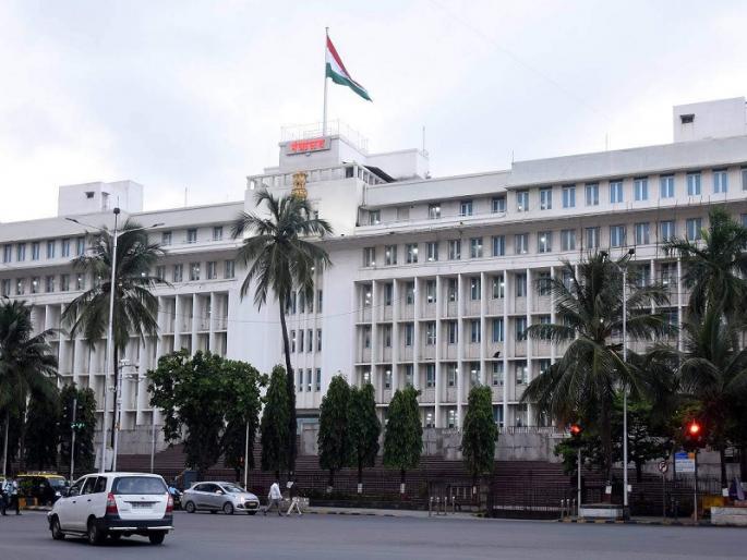 Maharashtra Sangeeta Davare, who consumed poison in front of the ministry, died during treatment in Pune | Maharashtra | मंत्रालयासमोर विष प्राशन केलेल्या संगीता डवरेंचा पुण्यात उपचारादरम्यान मृत्यू Maharashtra Sangeeta Davare, who consumed poison in front of the ministry, died during treatment in Pune | Maharashtra | मंत्रालयासमोर विष प्राशन केलेल्या संगीता डवरेंचा पुण्यात उपचारादरम्यान मृत्यू