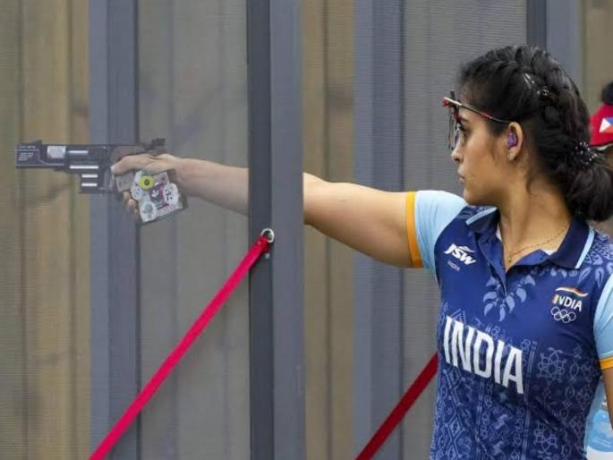 Paris Olympics 2024 MANU BHAKER QUALIFIES FOR THE 10M AIR PISTOL FINAL, read here details | Paris Olympic 2024 : भारताची Manu Bhaker फायनलमध्ये! २० वर्षांनंतर घडला इतिहास, देशाला पदकाची आशा Paris Olympics 2024 MANU BHAKER QUALIFIES FOR THE 10M AIR PISTOL FINAL, read here details | Paris Olympic 2024 : भारताची Manu Bhaker फायनलमध्ये! २० वर्षांनंतर घडला इतिहास, देशाला पदकाची आशा
