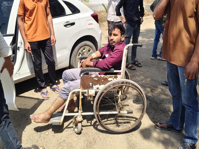 Horrific Crime in Parbhani: Pharmacy Student Abducted and Thrown Off Railway Bridge in Manwat Over Rs 25k Ransom. | मानवतमध्ये दिवसाढवळ्या विद्यार्थ्याचे अपहरण; २५ हजारांच्या खंडणीसाठी रेल्वे पुलावरून फेकले Horrific Crime in Parbhani: Pharmacy Student Abducted and Thrown Off Railway Bridge in Manwat Over Rs 25k Ransom. | मानवतमध्ये दिवसाढवळ्या विद्यार्थ्याचे अपहरण; २५ हजारांच्या खंडणीसाठी रेल्वे पुलावरून फेकले