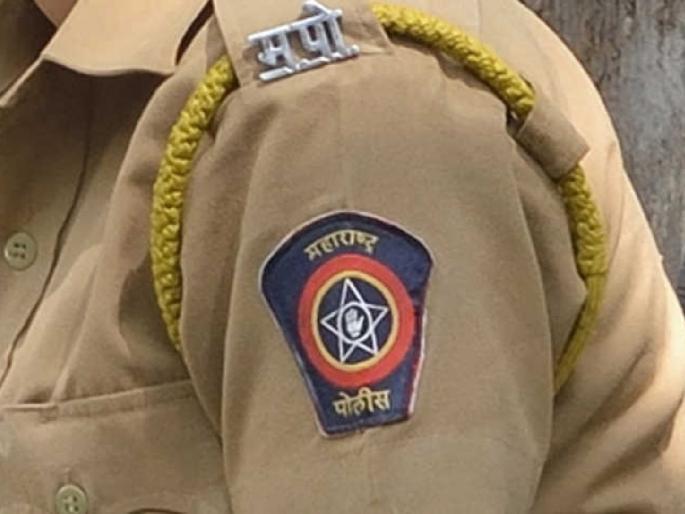 Two arrested in connection with firing on labor contractor in Thane, Thane crime branch action | ठाण्यातील मजूर ठेकेदारावरील गोळीबार प्रकरणी दोघांना अटक, ठाणे गुन्हे शाखेची कारवाई Two arrested in connection with firing on labor contractor in Thane, Thane crime branch action | ठाण्यातील मजूर ठेकेदारावरील गोळीबार प्रकरणी दोघांना अटक, ठाणे गुन्हे शाखेची कारवाई