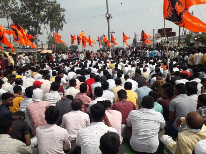 Maratha Reservation: A team that went to Hyderabad for Nizam documents returned empty-handed | मराठा आरक्षण: निजामकालीन दस्तऐवजांसाठी हैदराबादला गेलेले पथक रिकाम्या हाताने परतले Maratha Reservation: A team that went to Hyderabad for Nizam documents returned empty-handed | मराठा आरक्षण: निजामकालीन दस्तऐवजांसाठी हैदराबादला गेलेले पथक रिकाम्या हाताने परतले