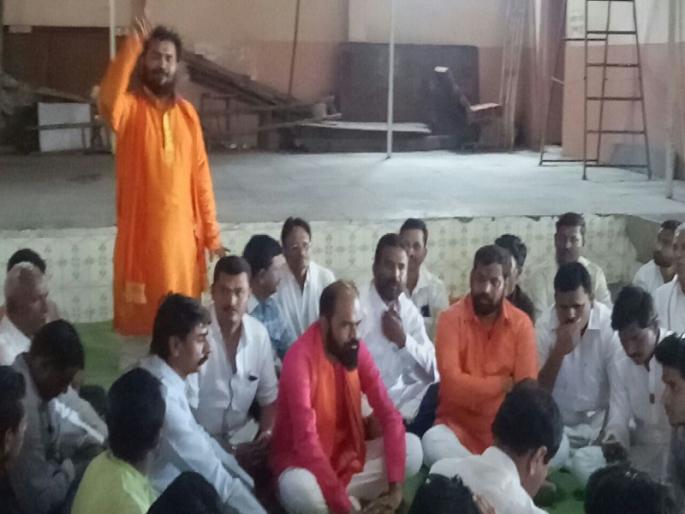 'Maratha Kranti Morcha's' Eilgar is from Tuljapur | ‘मराठा क्रांती’चा एल्गार आता तुळजापुरातून; आंदोलनाची नव्याने होणार आखणी 'Maratha Kranti Morcha's' Eilgar is from Tuljapur | ‘मराठा क्रांती’चा एल्गार आता तुळजापुरातून; आंदोलनाची नव्याने होणार आखणी