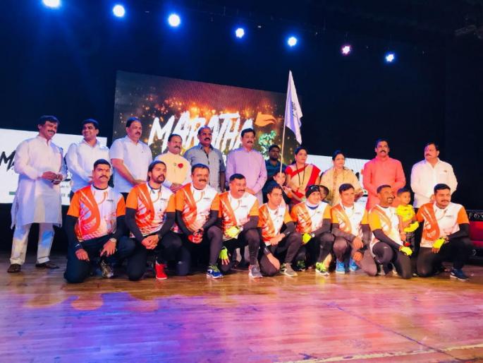 crossing 2,000 kilometers by cycle; The green flag shown by Sambhajiraje chatrapati to wagha border campaign | २ हजार किलोमीटरच्या सायकल प्रवासाने गाठणार वाघा बॉर्डर; संभाजीराजेंनी दाखवला हिरवा झेंडा