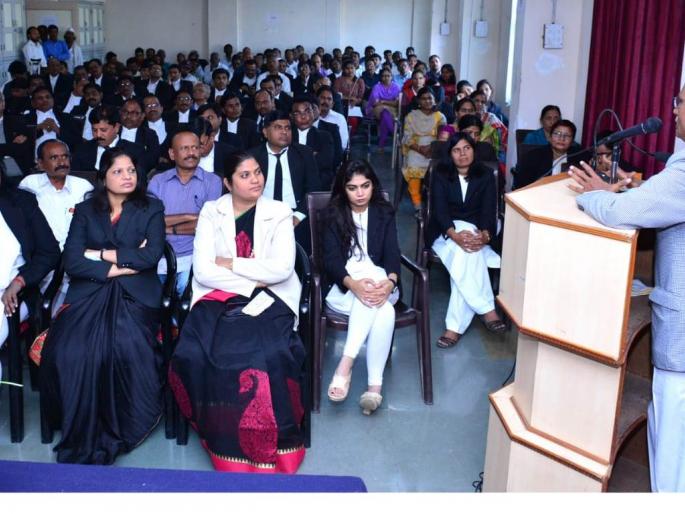 mother language literature creat personality - R. G. Jatale | मातृभाषेतील साहित्य माणसाचे व्यक्तिमत्व घडविते - जिल्हा व सत्र न्यायाधीश आर.व्ही. जटाळे