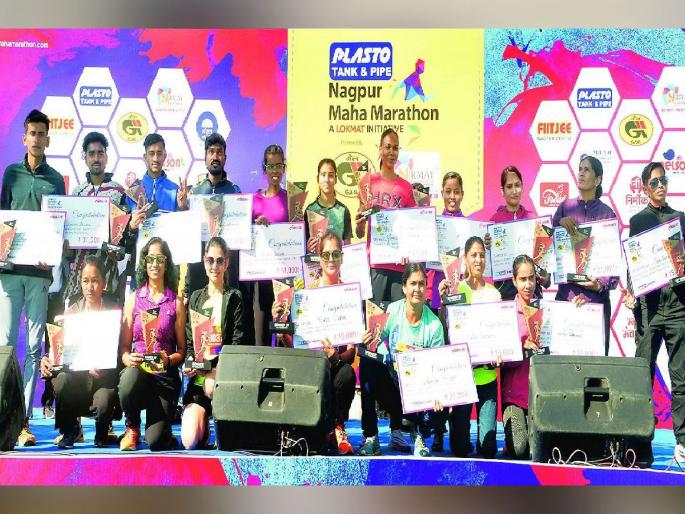 Nagraj Khurasane, Prajakta Godbole winner of Nagpur 'Lokmat Mahamarathon' | जल्लोषात सहावे पर्व; नागराज खुरसने, प्राजक्ता गोडबोले ‘नागपूर महामॅरेथाॅन’चे विजेते Nagraj Khurasane, Prajakta Godbole winner of Nagpur 'Lokmat Mahamarathon' | जल्लोषात सहावे पर्व; नागराज खुरसने, प्राजक्ता गोडबोले ‘नागपूर महामॅरेथाॅन’चे विजेते