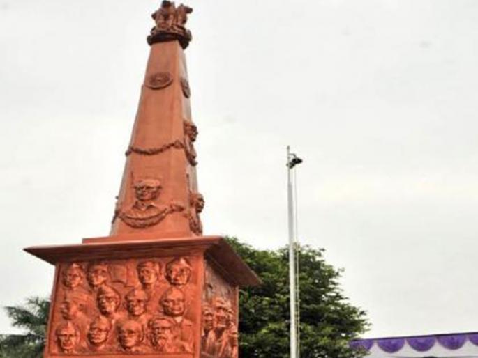 Marathwada, sitting in the queue, did not get the 'Gishpai' of recognition | पंगतीमध्ये बसलेल्या मराठवाड्याला ओळखीचा ‘वाढपी’ मिळालाच नाही Marathwada, sitting in the queue, did not get the 'Gishpai' of recognition | पंगतीमध्ये बसलेल्या मराठवाड्याला ओळखीचा ‘वाढपी’ मिळालाच नाही