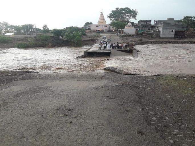 For the second consecutive day in eight congregations in Marathwada, | मराठवाड्यातील आठ मंडळांत सलग दुसऱ्या दिवशी अतिवृष्टी For the second consecutive day in eight congregations in Marathwada, | मराठवाड्यातील आठ मंडळांत सलग दुसऱ्या दिवशी अतिवृष्टी