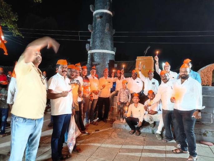 Maratha Reservation: Candle march in Kherade Vita village to support Manoj Jarange's movement | मनोज जरांगेच्या आंदोलनाला पाठिंबा देण्यासाठी खेराडे विटा गावात कॅन्डल मार्च Maratha Reservation: Candle march in Kherade Vita village to support Manoj Jarange's movement | मनोज जरांगेच्या आंदोलनाला पाठिंबा देण्यासाठी खेराडे विटा गावात कॅन्डल मार्च