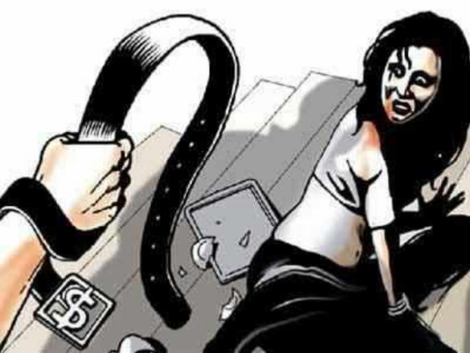 The teacher stabbed his wife in the house | मारहाण करून शिक्षक पत्नीला घरात कोंडले The teacher stabbed his wife in the house | मारहाण करून शिक्षक पत्नीला घरात कोंडले