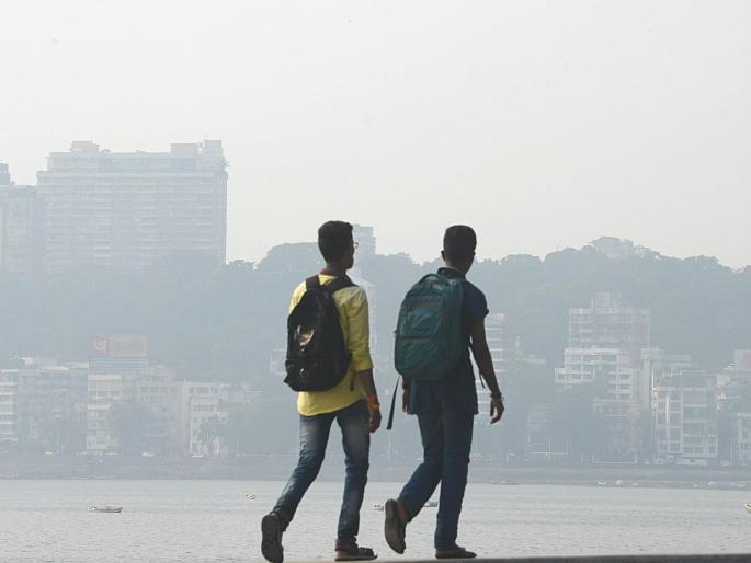 The air on the Marine Drive was also damaged | मरिन ड्राइव्हचीही हवा बिघडली The air on the Marine Drive was also damaged | मरिन ड्राइव्हचीही हवा बिघडली