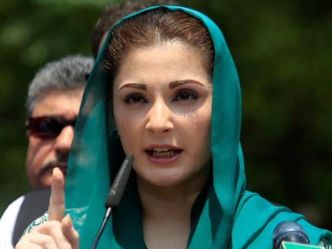 First woman Chief Minister in Pakistan; Nawaz Sharif's daughter Mariyam as Chief Minister of Punjab | पाकमध्ये पहिली महिला मुख्यमंत्री; नवाझ शरीफ यांची मुलगी मरियम पंजाबच्या मुख्यमंत्रिपदी First woman Chief Minister in Pakistan; Nawaz Sharif's daughter Mariyam as Chief Minister of Punjab | पाकमध्ये पहिली महिला मुख्यमंत्री; नवाझ शरीफ यांची मुलगी मरियम पंजाबच्या मुख्यमंत्रिपदी
