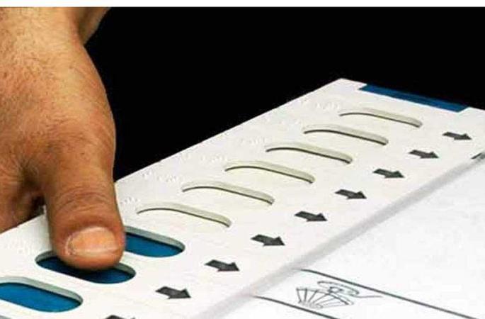 Uncertainty looms over market committee elections in Buldana district | बुलडाणा जिल्ह्यातील बाजार समित्यांच्या निवडणुकांवर अनिश्चिततेच सावट  Uncertainty looms over market committee elections in Buldana district | बुलडाणा जिल्ह्यातील बाजार समित्यांच्या निवडणुकांवर अनिश्चिततेच सावट