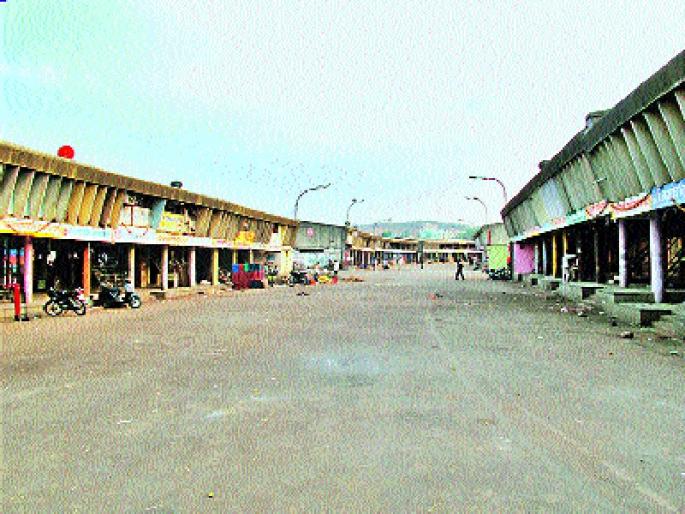 Jalgaon Agricultural Market Committee finally approves new market | जळगाव कृषी बाजार समितीच्या नवीन मार्केटला अखेर मंजुरी Jalgaon Agricultural Market Committee finally approves new market | जळगाव कृषी बाजार समितीच्या नवीन मार्केटला अखेर मंजुरी