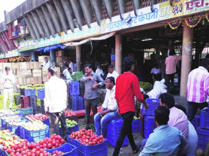 ... a permanent ban | ...तर कायमची बंदी-: दुसऱ्यांदा सापडल्यास थेट व्यवसाय बंदी - कोल्हापूर  महापालिकेची कारवाई