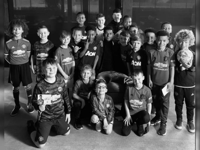 Man Utd star MARCUS RASHFORD calls on Government to end child poverty in emotional letter after raising £20MILLION for charity | शाळकरी मुलांचं पोट भरण्यासाठी स्टार खेळाडूनं जमा केले 191 कोटी; आता थेट सरकारला लिहिलं पत्र! Man Utd star MARCUS RASHFORD calls on Government to end child poverty in emotional letter after raising £20MILLION for charity | शाळकरी मुलांचं पोट भरण्यासाठी स्टार खेळाडूनं जमा केले 191 कोटी; आता थेट सरकारला लिहिलं पत्र!
