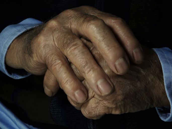 Hilarious matrimonial advt of 84 year old man goes viral | ८४ वर्षाच्या वृद्धाने लग्नासाठी दिलेली जाहिरात सोशल मीडियात व्हायरल, म्हणाल माणूस आहे की, गाडी? Hilarious matrimonial advt of 84 year old man goes viral | ८४ वर्षाच्या वृद्धाने लग्नासाठी दिलेली जाहिरात सोशल मीडियात व्हायरल, म्हणाल माणूस आहे की, गाडी?