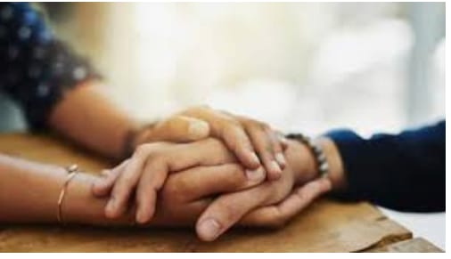 The marriage was done by showing the lure of settling abroad | विदेशात सेटल होण्याचे आमिष दाखवून केले लग्न