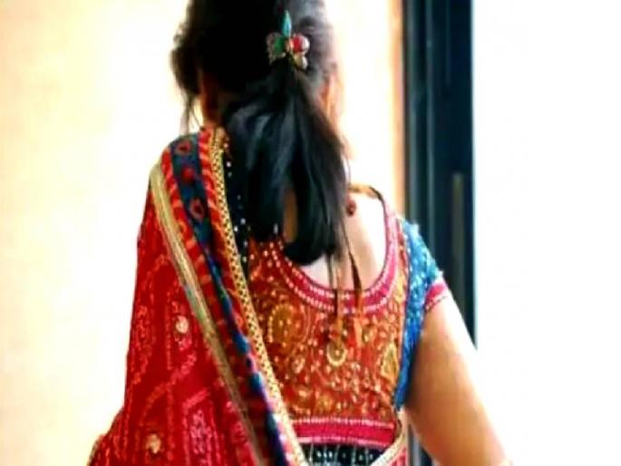 caught the wife in a closed room with her lover then you must know what the husband did | लग्न होऊन काही महिने झाले, पत्नीला प्रियकरासह बंद खोलीत पकडले, पुढं पतिने उचलले टोकाचे पाऊलं...