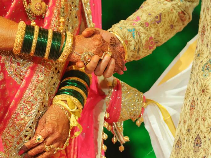 10 Tips to make marriage bonding stronger and longer | लग्न टिकवण्यासाठी १० टिप्स; तुमचं नातं १०० टक्के पक्कं करतील! 10 Tips to make marriage bonding stronger and longer | लग्न टिकवण्यासाठी १० टिप्स; तुमचं नातं १०० टक्के पक्कं करतील!