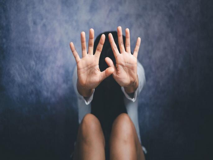 Married woman tortured and aborted for dowry of Rs 6 crore; Case registered against four at Mahim police station | ६ कोटींच्या हुंड्यासाठी विवाहितेचा छळ अन् गर्भपात; माहीम पोलीस ठाण्यात चौघांविरोधात गुन्हा दाखल