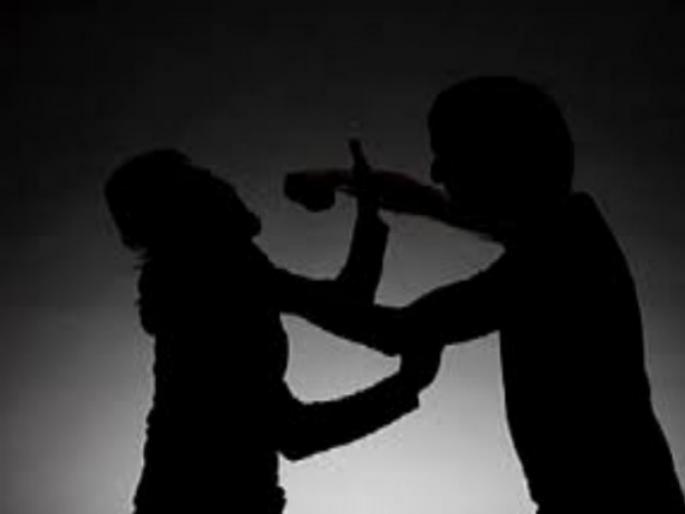 Married women tortured by husband in pimpri | पिंपरीत चारित्र्यावर संशय घेत विवाहितेचा छळ   Married women tortured by husband in pimpri | पिंपरीत चारित्र्यावर संशय घेत विवाहितेचा छळ