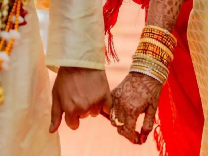 After the marriage, the wife ran away with the jewelery in kolhapur | Crime News kolhapur: लग्नानंतर दागिने घेऊन विवाहितेने ठोकली धूम, पाच जणांविरोधात गुन्हा दाखल After the marriage, the wife ran away with the jewelery in kolhapur | Crime News kolhapur: लग्नानंतर दागिने घेऊन विवाहितेने ठोकली धूम, पाच जणांविरोधात गुन्हा दाखल