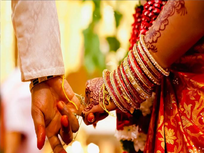 gujrat jeweller did unnatural s e x with 27 years younger wife cut private part by teeth | बोंबला! २७ वर्ष लहान महिलेसह लग्न, संबंध ठेवताना घेत होता चावा; न्यायालयाने दिले अटकेसह बत्तीशी काढून घेण्याचे आदेश gujrat jeweller did unnatural s e x with 27 years younger wife cut private part by teeth | बोंबला! २७ वर्ष लहान महिलेसह लग्न, संबंध ठेवताना घेत होता चावा; न्यायालयाने दिले अटकेसह बत्तीशी काढून घेण्याचे आदेश