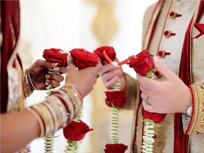 Jakatwadi widow caught in remarriage dispute, He was having a second marriage when he was his first wife | विधवा पुनर्विवाह अडकला वादाच्या भोवऱ्यात, पहिली पत्नी असताना करत होता दुसरा विवाह Jakatwadi widow caught in remarriage dispute, He was having a second marriage when he was his first wife | विधवा पुनर्विवाह अडकला वादाच्या भोवऱ्यात, पहिली पत्नी असताना करत होता दुसरा विवाह