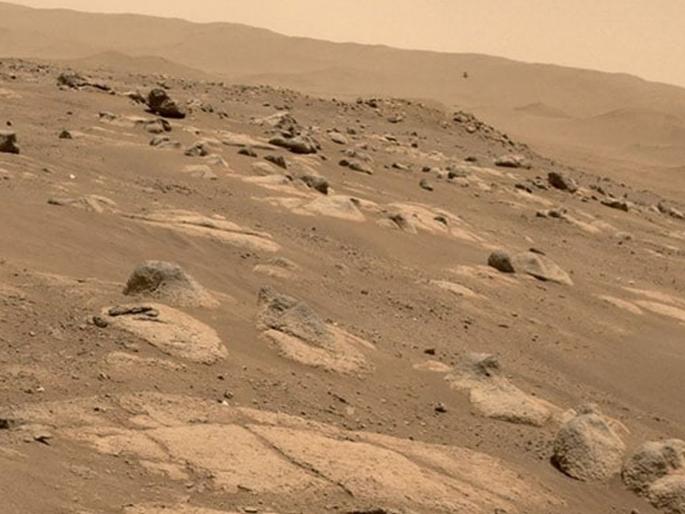 Mystery Video! NASA Rover Records Unknown helicopter flight sound on Mars | जबरदस्त Video! मंगळावर नासाच्या हेलिकॉप्टरचा वावर; नासाच्या रोव्हरने पात्यांचा आवाज केला कैद Mystery Video! NASA Rover Records Unknown helicopter flight sound on Mars | जबरदस्त Video! मंगळावर नासाच्या हेलिकॉप्टरचा वावर; नासाच्या रोव्हरने पात्यांचा आवाज केला कैद