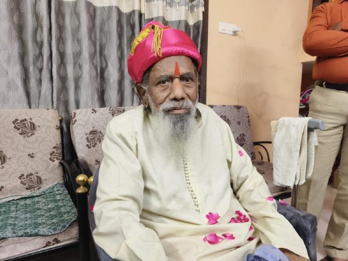 Who was Maruti Chitampalli Know his life journey and routine | कोण होते मारुती चितमपल्ली? जाणून घ्या त्यांचा जीवनप्रवास व दिनचर्या Who was Maruti Chitampalli Know his life journey and routine | कोण होते मारुती चितमपल्ली? जाणून घ्या त्यांचा जीवनप्रवास व दिनचर्या