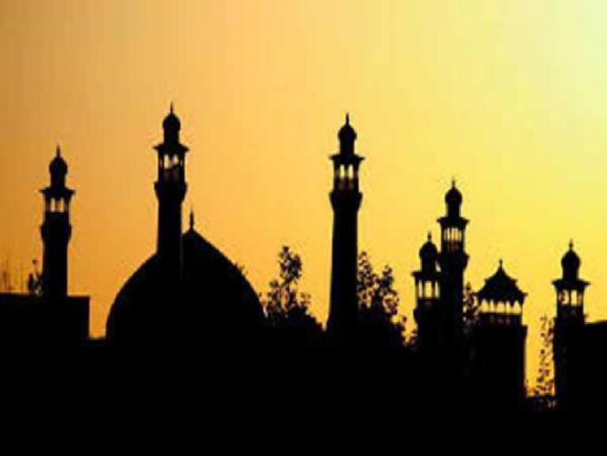 Coronavirus: prayer in mosques to prevent the outbreak of coronas in mumbai | Coronavirus : कोरोनाचा प्रादुर्भाव टाळण्यासाठी मशिदींमध्ये सामूहिक प्रार्थना Coronavirus: prayer in mosques to prevent the outbreak of coronas in mumbai | Coronavirus : कोरोनाचा प्रादुर्भाव टाळण्यासाठी मशिदींमध्ये सामूहिक प्रार्थना