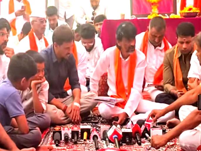 Villagers insist on hunger strike over Santosh Deshmukh murder case; Government to give 25th February deadline | संतोष देशमुख हत्येप्रकरणी ग्रामस्थ उपोषणावर ठाम; सरकारला २५ फेब्रुवारीचा अल्टीमेटम