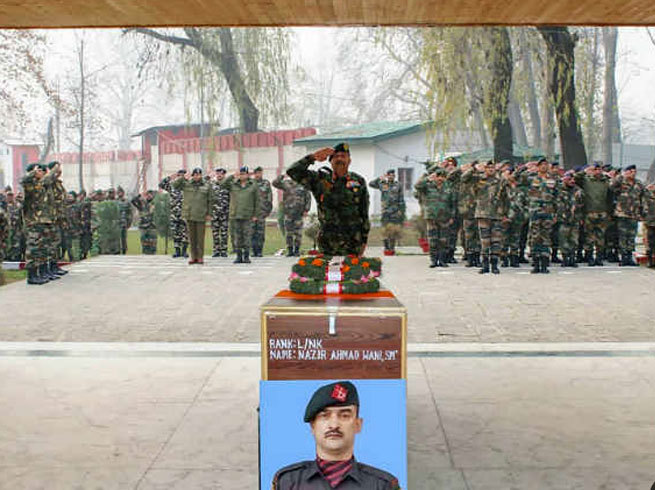 Leaving the path of terrorism a martyr for the country ... Najir Wani will be honored with Ashok Chakra | दहशतवादाचा मार्ग सोडून देशासाठी झाले शहीद...नाझीर वानी अशोक चक्राने होणार सन्मानित