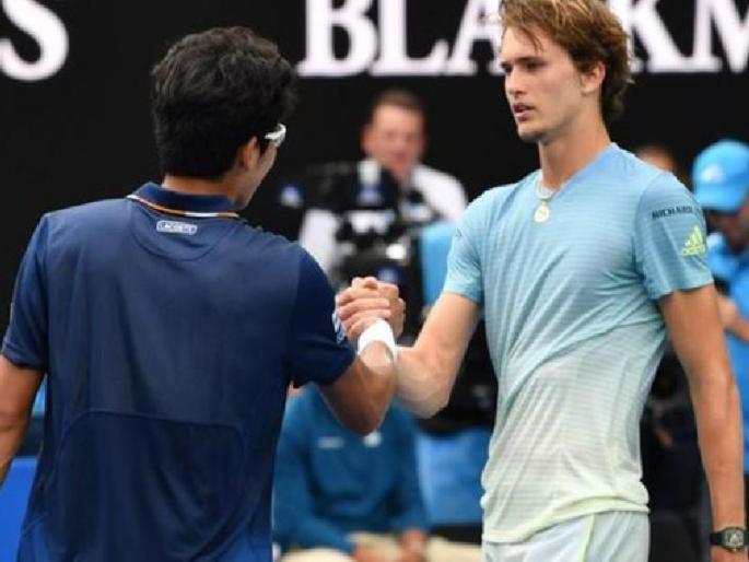 Australian Open: Do not see the ball, lamps on the lamps ..! | ऑस्ट्रेलियन ओपन: चेंडू दिसत नाही, दिवे लावा हो..! Australian Open: Do not see the ball, lamps on the lamps ..! | ऑस्ट्रेलियन ओपन: चेंडू दिसत नाही, दिवे लावा हो..!