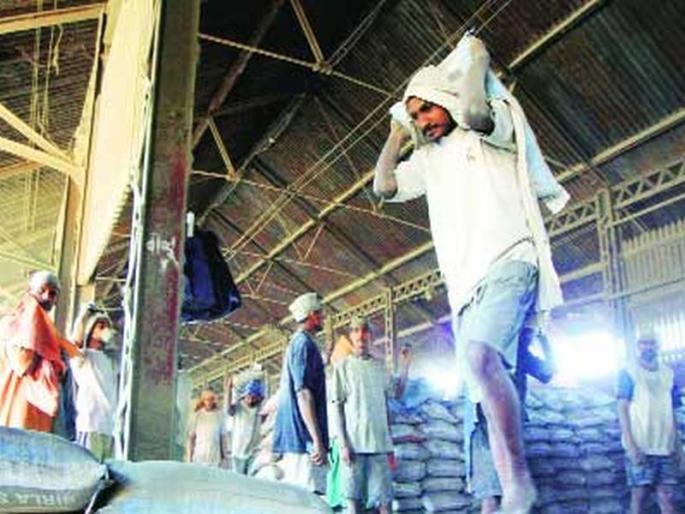 Closure of Mathadi workers for various demands | विविध मागण्यांसाठी माथाडी कामगारांचा बंद; बाजार समितीमधील व्यवहार ठप्प