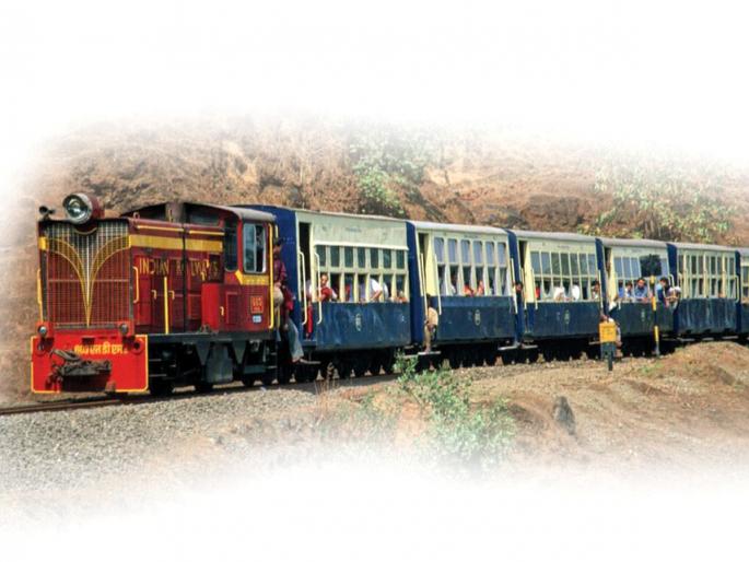 Matheran: Matheran's favorite mini train is only 116 years old | Matheran: पर्यटकांची लाडकी माथेरानची मिनी ट्रेन झाली अवघी ११६ वर्षांची Matheran: Matheran's favorite mini train is only 116 years old | Matheran: पर्यटकांची लाडकी माथेरानची मिनी ट्रेन झाली अवघी ११६ वर्षांची