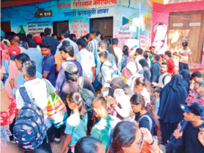 Traffic Jam in Matheran; Tourists turned back, happy Diwali holiday faded, displeasure with the role of the administration | माथेरानमध्ये ट्रॅफिक जाम; पर्यटक फिरले माघारी, दिवाळी सुटीच्या आनंदावर विरजण, प्रशासनाच्या भूमिकेवर नाराजी Traffic Jam in Matheran; Tourists turned back, happy Diwali holiday faded, displeasure with the role of the administration | माथेरानमध्ये ट्रॅफिक जाम; पर्यटक फिरले माघारी, दिवाळी सुटीच्या आनंदावर विरजण, प्रशासनाच्या भूमिकेवर नाराजी