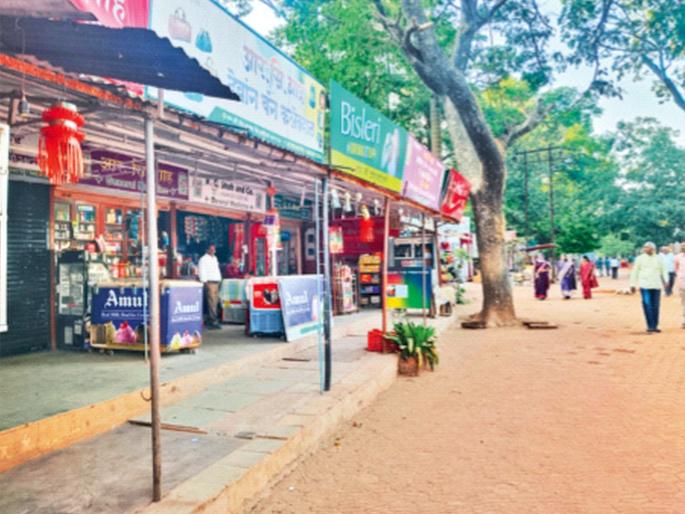 Matheran band lifted after Thorave's intervention, business continues smoothly; Big relief for tourists | आ. थोरवेंच्या मध्यस्थीनंतर माथेरान बंद मागे, व्यवहार सुरळीत सुरू; पर्यटकांना मोठा दिलासा 