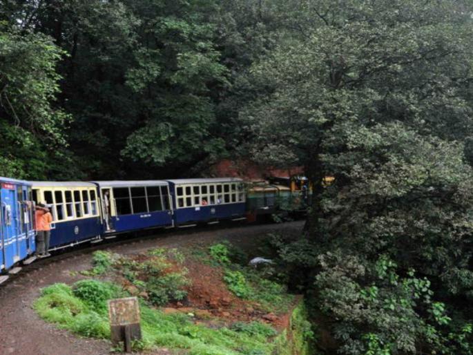 Inconvenience due to Matheran mini train is not running yet, dissatisfaction of tourists as | माथेरानची मिनी ट्रेन अद्याप सुरू नसल्याने गैरसोय, पर्यटकांची नाराजी