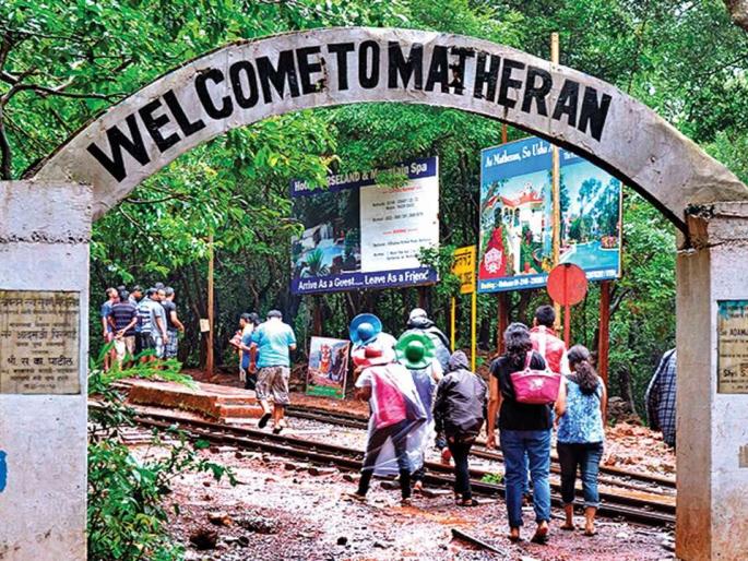 Tourist dies after falling from horse in Matheran | Matheran: माथेरानमध्ये पर्यटकाचा घोड्यावरून पडून मृत्यू Tourist dies after falling from horse in Matheran | Matheran: माथेरानमध्ये पर्यटकाचा घोड्यावरून पडून मृत्यू